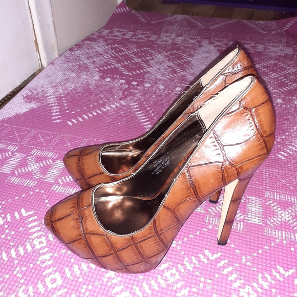 Print Stiletto Heels - Picture 2 of 6